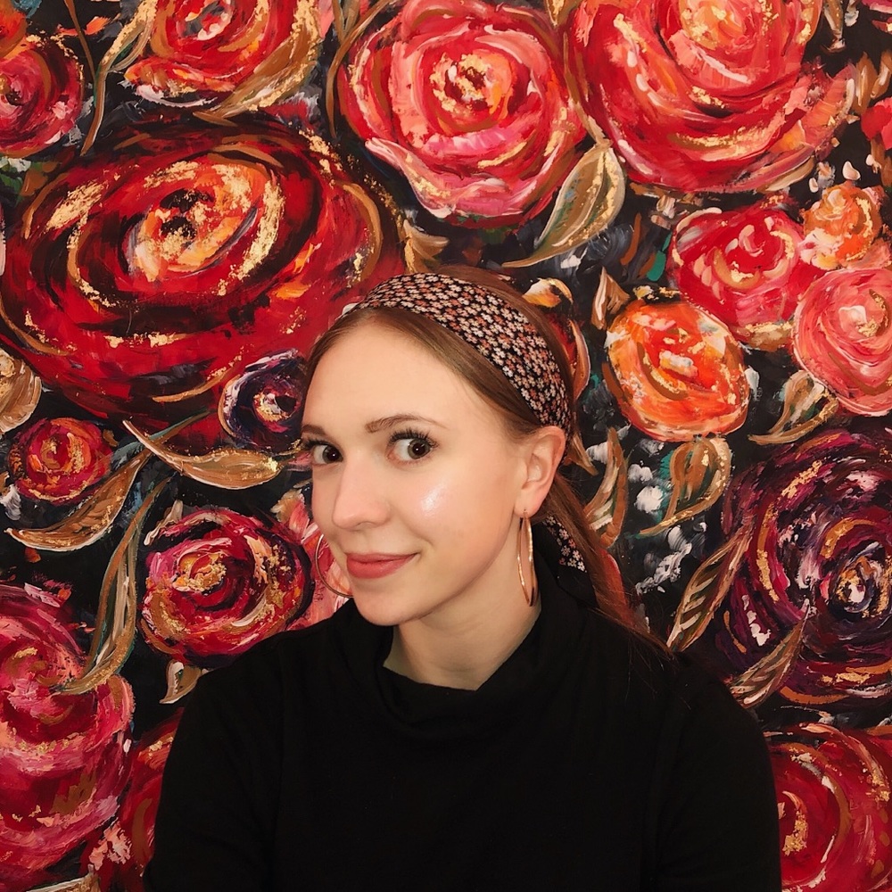 Meet your Posher, Elena